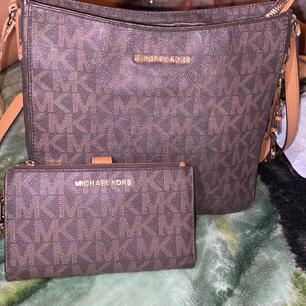 Michael kors set
